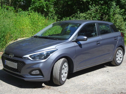 Hyundai i20 GB, 1.2 Liter 55 kW, Ansicht von der Seite / vorne