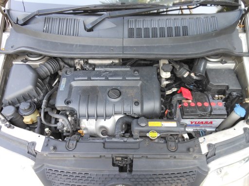 Inokom Hyundai Matrix im Februar 2012, 1.6 Liter Benziner Motorraum