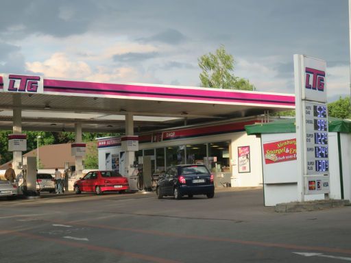 LTG Tankstelle, Alte Bult Lindemannallee 23 in 30173 Hannover, 28,79 Liter Super E10 95 Oktan je 1,229 Euro Gesamt 35,38 Euro im Mai 2016