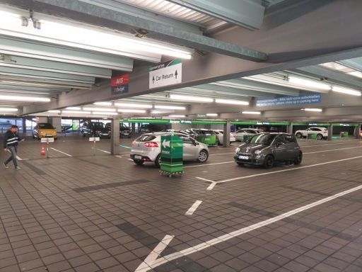 InterRent Deutschland, Fahrzeug Rückgabe im Parkhaus Köln Flughafen