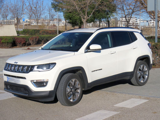 Jeep® Compass, Ansicht von vorne / Seite