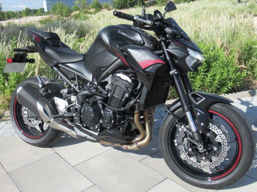 Kawasaki ZR900F, 92 kW, Ansicht von der rechten Seite