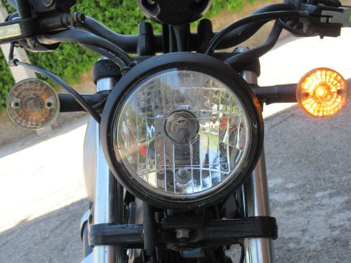 Keeway K-LIGHT 125, Scheinwerfer und Fahrtrichtungsanzeiger