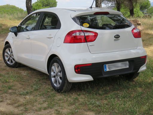 Kia Rio UB 1.2, Ansicht von hinten / Seite