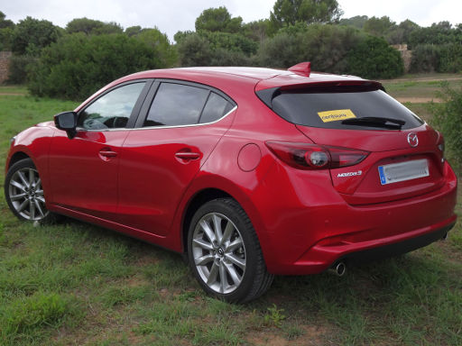 Mazda 3 Skyactiv-G 2.0, Ansicht von der Seite / hinten