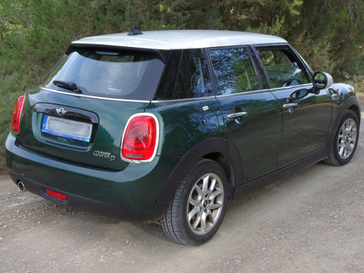 MINI Cooper D, 5-Türer, Ansicht von hinten / Seite