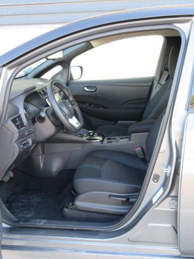 Nissan Leaf 62 kWh, Innenraum Fahrer und Beifahrer
