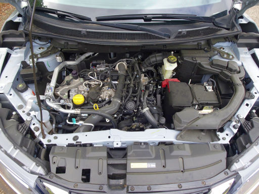 Nissan Qashqai, J11, 1.3 Liter DIG-T, 1.2 Liter Benziner Motorraum