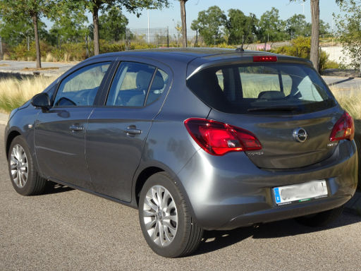 Opel Corsa 1.4 LPG Ecotec, Ansicht von der Seite / hinten