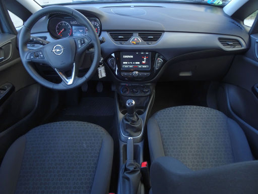 Opel Corsa 1.4 LPG Ecotec, Armaturenbrett