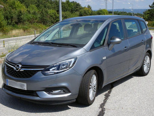 Opel Zafira Tourer 1,4 l, 103 kW, Ansicht von der Seite / vorne