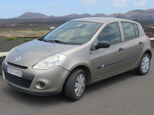 Renault Clio 1.2 Liter 16V YAHOO!®, Ansicht von vorne / Seite