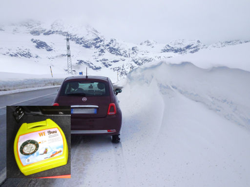 Sicily by Car®, Italien, Schneeketten im Kofferraum am Bernina Pass in der Schweiz