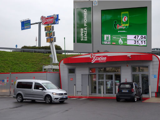 Sicily by Car®, Italien, Iper Tankstelle Via Portico 69, 24050 Orio al Serio