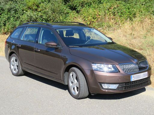 Škoda Octavia Combi, Typ 5E, 1.6 Liter TDI Diesel, Ansicht von vorne / Seite