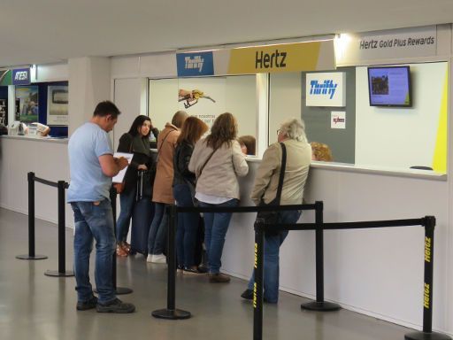 Thrifty® Spanien, Thrifty®, Hertz® und Dollar® Schalter Flughafen Bilbao