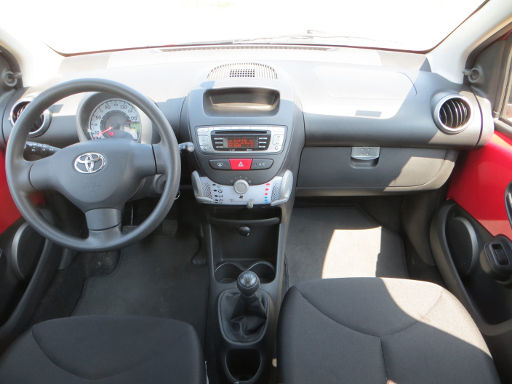 Toyota Aygo 1.0 Liter, Armaturenbrett