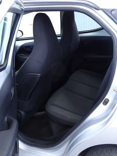 Toyota Aygo x-business 5-Türer 1.0 l 51 kW, Innenraum hinten