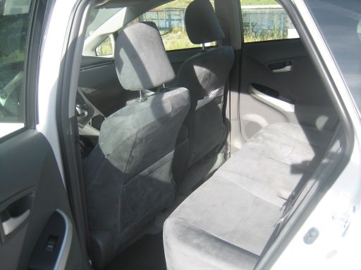 Toyota Prius 3 Hybridfahrzeug, Innenraum hintere Sitzbank