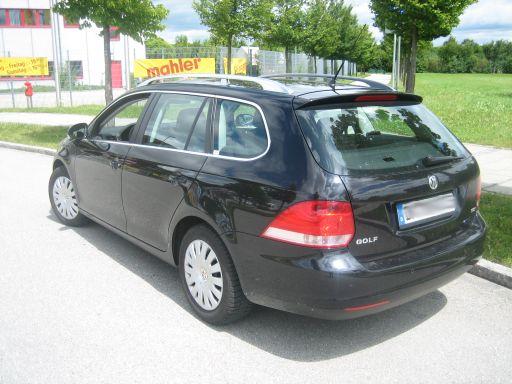 Hertz Mietwagen im Juli 2009 in München, Deutschland, Volkswagen Golf Variant 1.9 TDI, Seitenansicht von schräg hinten