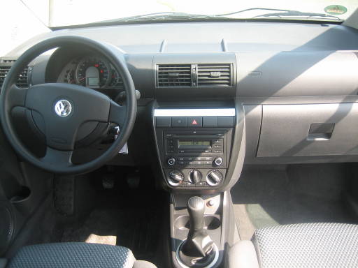 Volkswagen Fox 1.4 Liter Diesel, Armaturenbrett / Innenraum