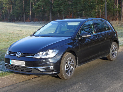 Volkswagen Golf Comfortline 1.6 TDI SCR, 5 Gang Getriebe, Ansicht von vorne / Seite