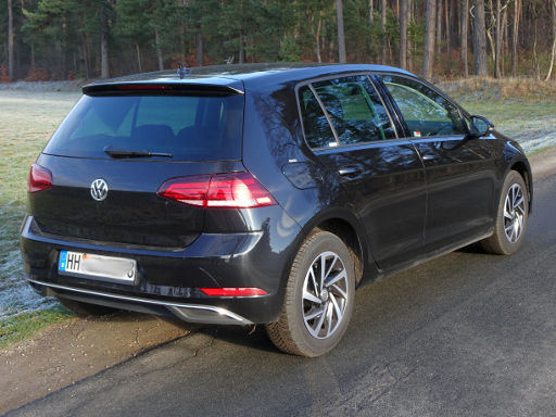 Volkswagen Golf Comfortline 1.6 TDI SCR, 5 Gang Getriebe, Ansicht von hinten / Seite