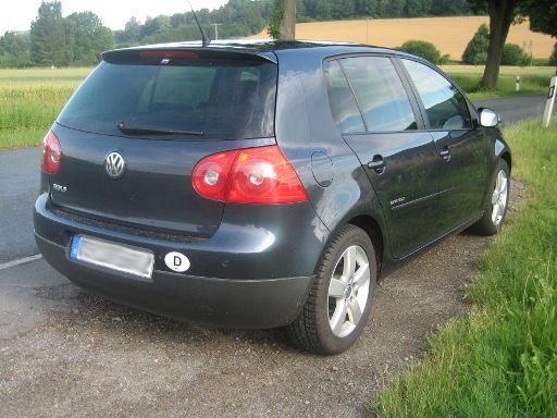 Volkswagen Golf V 1.6 Liter, Ansicht von hinten / Seite