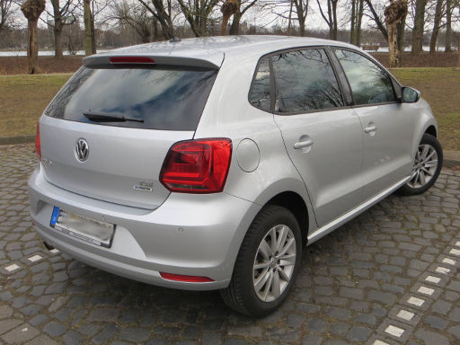 Volkswagen Polo 1.2 TSI Bluemotion, Ansicht von hinten / Seite