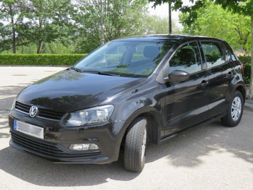 Volkswagen Polo 1.0 Bluemotion, Ansicht von vorne / Seite