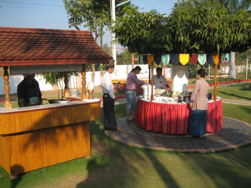 Golden Express Hotel, Bagan, Myanmar, Frühstücksbuffet