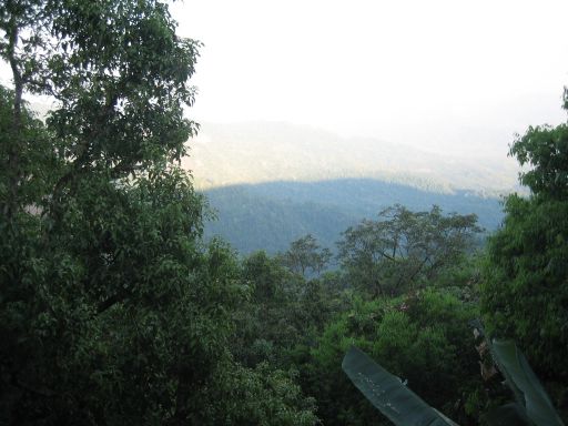 Mountain Top Hotel, Kyaiktiyo, Myanmar, Ausblick aus dem Zimmer