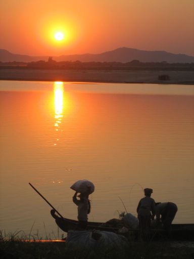 Bagan, Myanmar, Sonnenuntergang