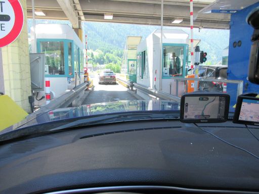 ASFINAG PKW Maut Digitale Vignette, schmale Durchfahrt Mautstelle Katschberg Tunnel