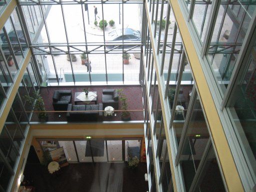 Ibis Linz, Österreich, Atrium aus der 4. Etage