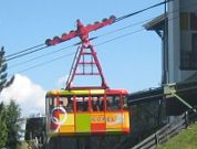 Patscherkofelbahn, Innsbruck, Igls, Österreich, Gondel vor der Bergstation