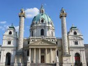 Karlskirche, Wien, Österreich, Außenansicht vom Resselpark / Karlsplatz