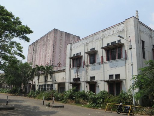 Manila, Philippinen, Rückseite vom Manila Metropolitan Theater