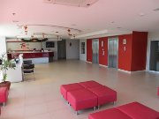 Tune Hotel, Angeles City, Philippinen, Lobby in der ersten Etage