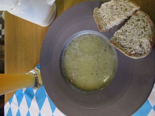 Brauerei - Restaurant Bierhalle, Bydgoszcz – Bromberg, Polen, saure Roggensuppe / Żurek