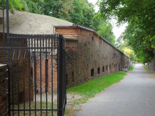 Armee Museum, Poznań, Polen, Außenansicht vom Park Cytadela