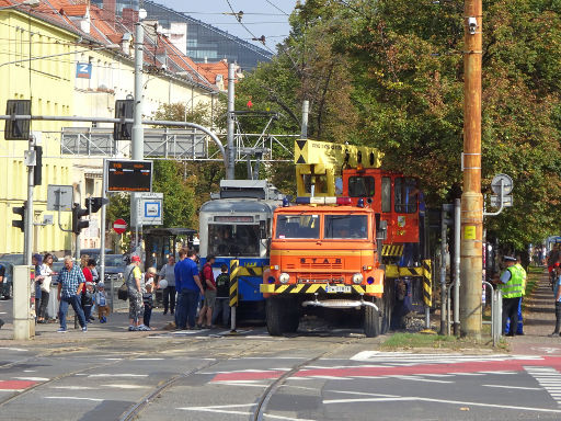 Historische Straßenbahn, Wrocław, Polen, Bergung entgleiste Straßenbahn
