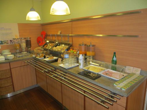 ibis Lisboa Oeiras, Lissabon, ein Teil vom Frühstücksbuffet