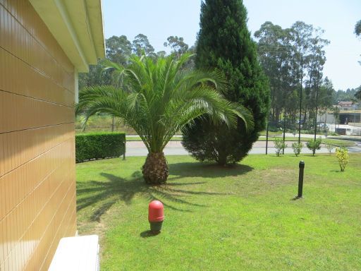 ibis Porto Sul Europarque, Portugal, Blick aus dem Zimmer 104 Richtung Parkplatz