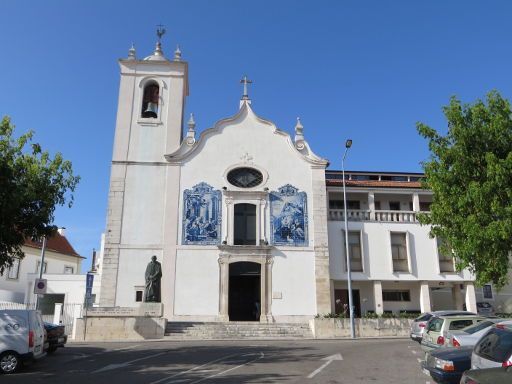 Aveiro, Portugal, Kirche auf einer Anhöhe im Zentrum