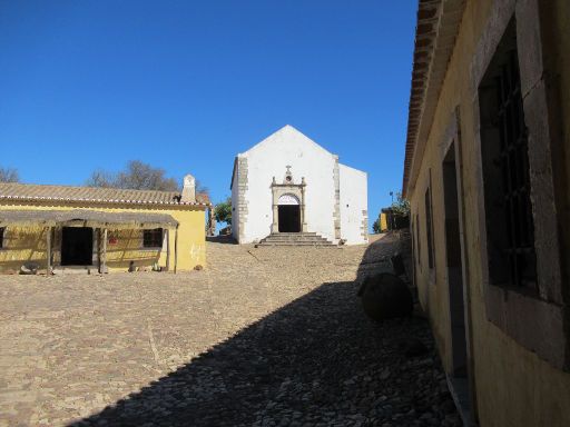 Burg, Castelo de Castro Marim, Portugal, Kasse und ehemalige Kirche