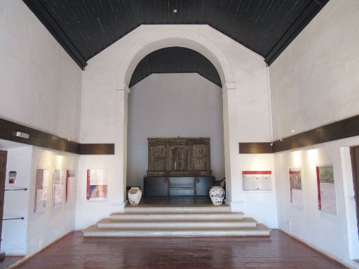 Burg, Castelo de Castro Marim, Portugal, Ausstellung in der ehemaligen Kapelle