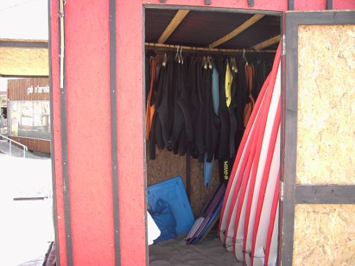 Barrinha Surf School, Praia de Esmoriz, Portugal, Neoprenanzüge