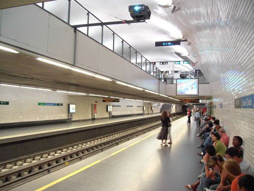 U-Bahn Station, Lissabon, Portugal
