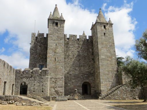 Burg, Santa Maria da Feira, Portugal, Burg Innenhof